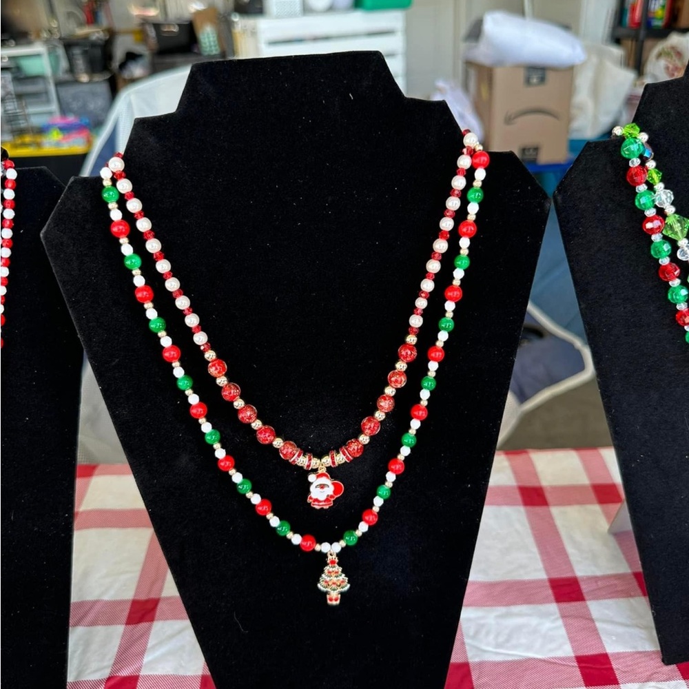 Handmade Jewerly, different styles/colors a few of my Christmas, any style/color